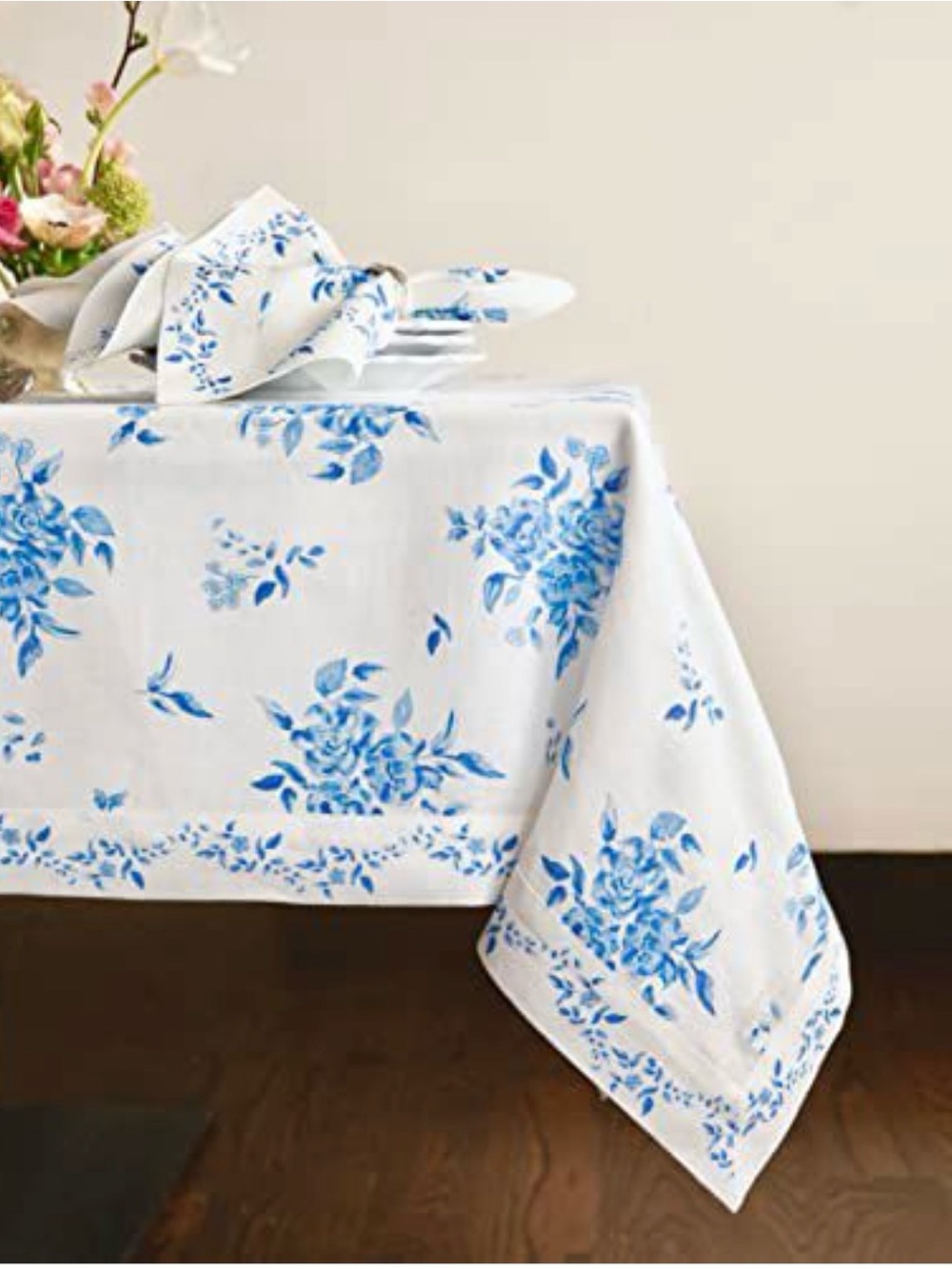 Floral Blue and White Tablecloth with Matching Napkins